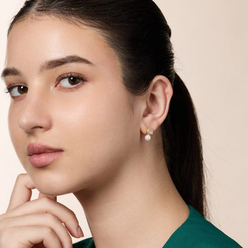 Pearl Earring