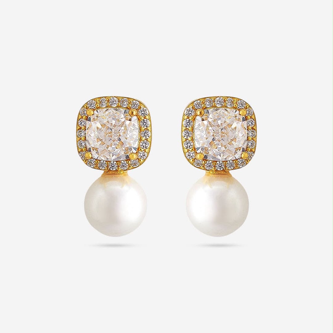 Pearl Earring