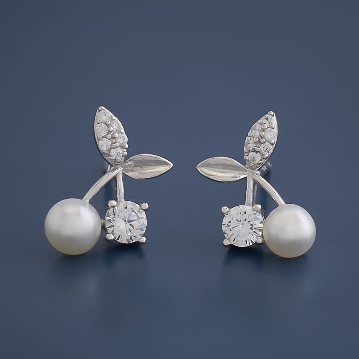 Pearl Diamond Cut Earring