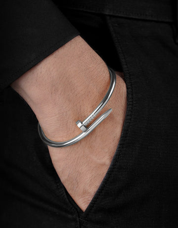Zayden Solid Nail Men's Bracelet