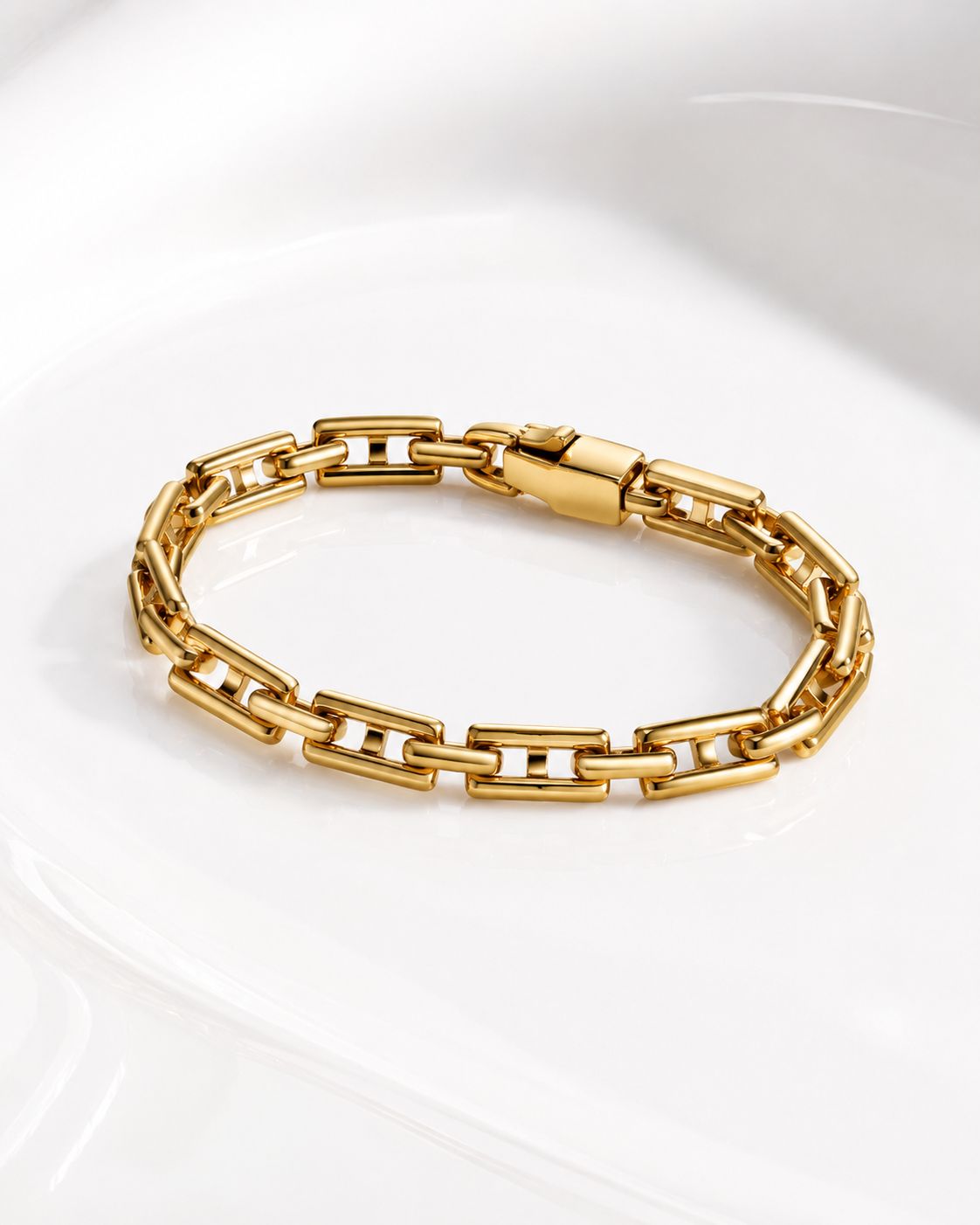 Timeless Gold Link Chain Bracelet – Classic Luxe Edition